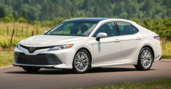 Trở lại sau thời lãng quên: Camry, Accord... bất ngờ giảm giá