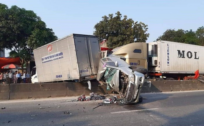 Trong hai ng&agrave;y kỳ nghỉ lễ 30/4 v&agrave; 1/5 đ&atilde; c&oacute; 36 người thiệt mạng v&igrave; TNGT.