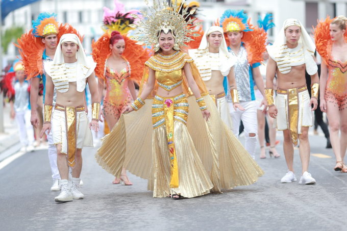 Vũ điệu đường phố n&oacute;ng bỏng khuấy động Carnaval Hạ Long 2019