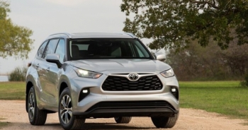 Toyota triệu hồi khẩn cấp 43.000 xe Highlander vì lỗi chết máy đột ngột