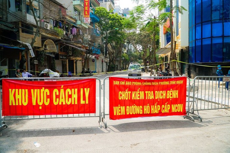 Bàn tròn trực tuyến: “Xử lý hình sự đối với các hành vi phạm tội liên quan đến dịch COVID-19”