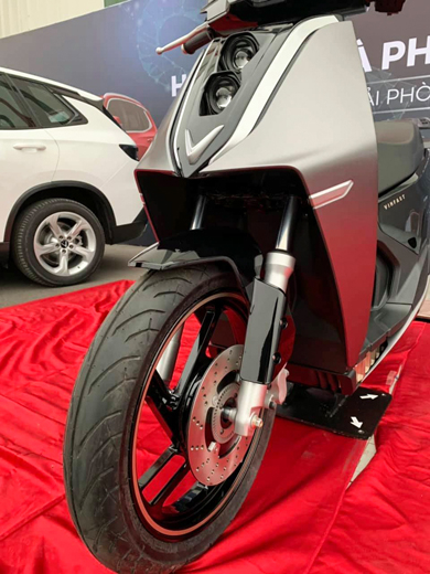 phanh-dia-abs-xe-may-dien-vinfast-v9-muaxegiatot-vn