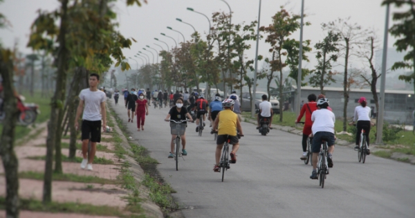 TP Vinh: Công an “chốt” chặn tuyên truyền, nhắc nhở người dân tập trung tại hồ điều hòa