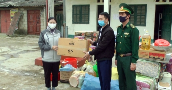 Hà Giang: Thăm và tặng quà các chiến sĩ làm nhiệm vụ tại mốc 358