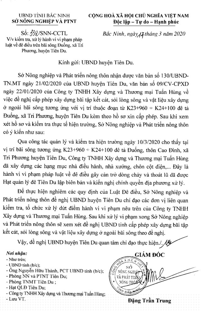 Dù đã được Hạt quản lý đê Tiên Du lập biên bản và kiến nghị chính quyền địa phương xử lý vì vi phạm pháp luật về đê điều, nhưng 2 doanh nghiệp vẫn được