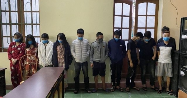 Nhóm người sử dụng ma tuý trong thời gian cách ly toàn dân khiến một Chủ tịch thị trấn bị đình chỉ