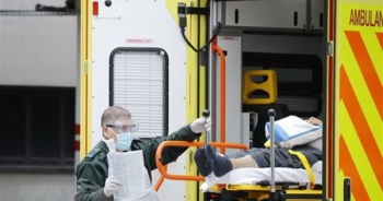 Con số tử vong gần tới 9.000, Anh sắp trở thành tâm dịch của châu Âu