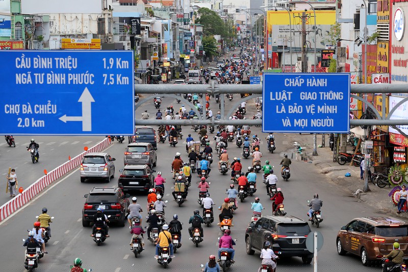 Ảnh: TP.HCM sau 10 ngày cách ly xã hội - ảnh 5