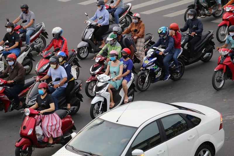 Ảnh: TP.HCM sau 10 ngày cách ly xã hội - ảnh 6