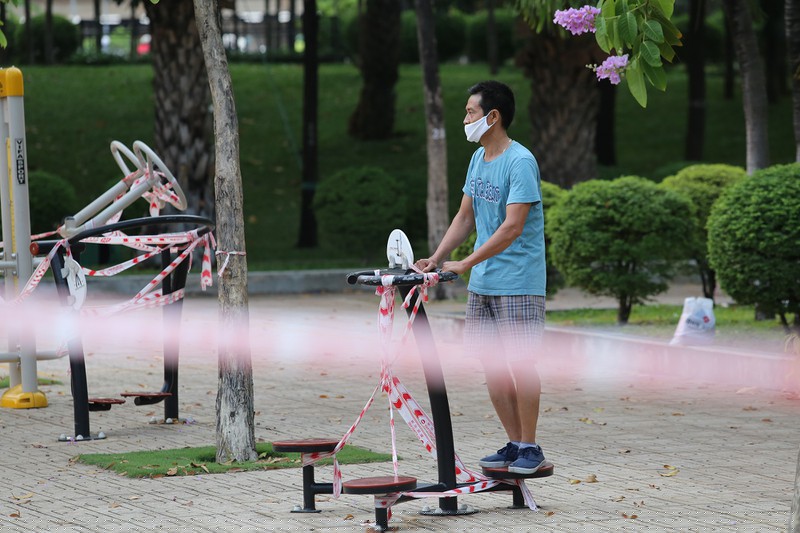 Ảnh: TP.HCM sau 10 ngày cách ly xã hội - ảnh 11