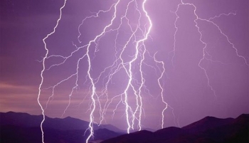 Dấu hiệu nhận biết người sắp bị... sét đánh