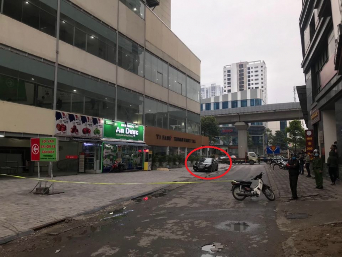 1586780251-610-hn-mot-phu-nu-roi-tu-tang-cao-trung-xe-o-to-vang-xuong-dat-tu-vong-nannhan2-1586780166-width960height720