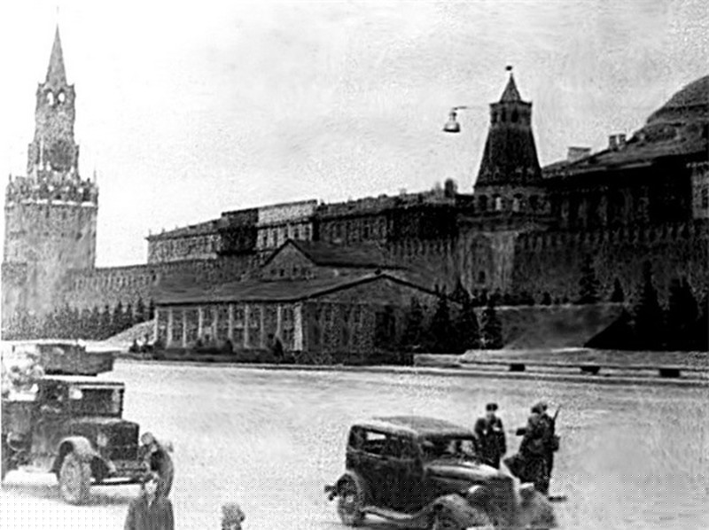 dien kremlin tung bien mat bi an trong the chien ii nhu the nao? hinh anh 2