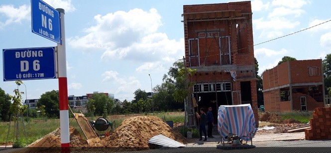 Thanh tra Bộ Tư pháp công bố loạt vi phạm đấu giá đất ở Bình  Dương - ảnh 2