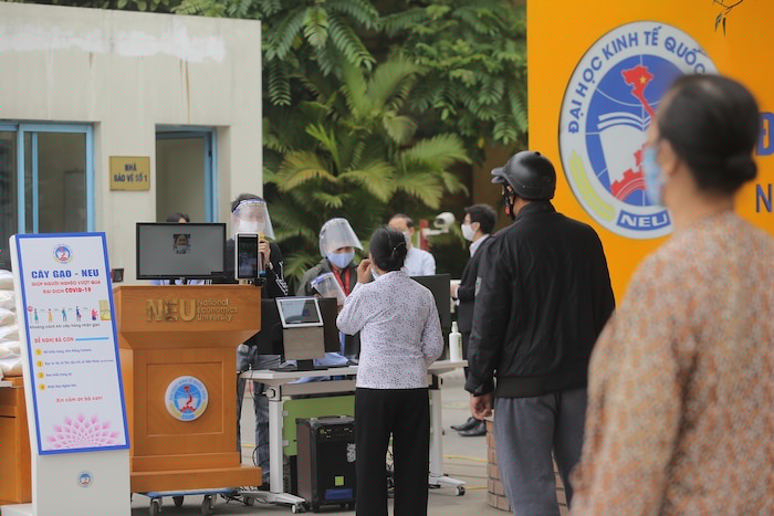 Cây ATM gạo miễn phí nhận diện khuôn mặt trong 5 giây đặc biệt ở Hà Nội, nếu đến lần thứ 2 sẽ bị phát hiện ảnh 7