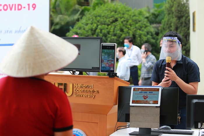 Với phần mềm trên đã góp phần nhiều cho việc phát gạo cho người nghèo.