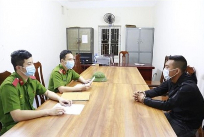 Một đối tượng làm việc tại cơ quan chức năng vì tội