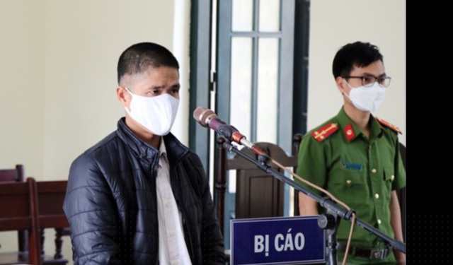 Đối tượng Nguyễn Văn Quýnh tại tòa (Ảnh: S.T).