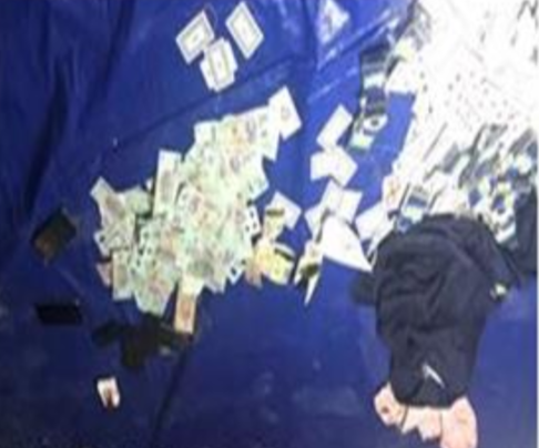 5B4260D9-6A9F-4249-BB02-BB03269FF4FA