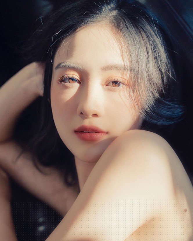 Jun Vũ nóng bỏng, tròn đầy trong bộ ảnh đồ ngủ ‘không nội y’ - ảnh 5