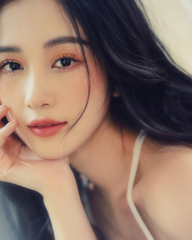 Jun Vũ nóng bỏng, tròn đầy trong bộ ảnh đồ ngủ ‘không nội y’ - ảnh 6