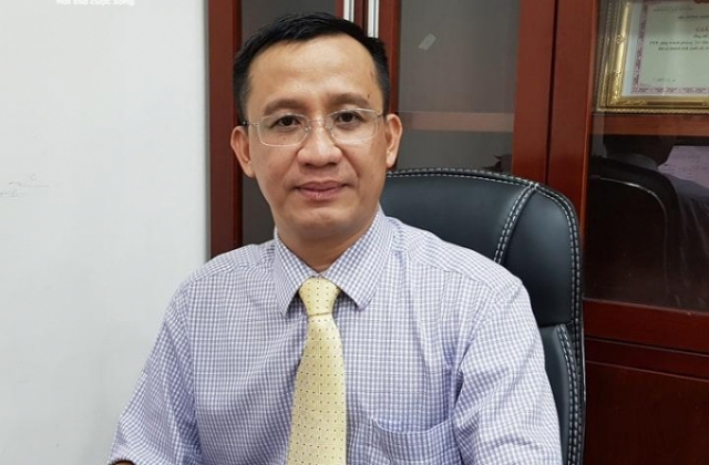 Tạm đình chỉ Hiệu trưởng, Hiệu phó ĐH Ngân hàng TP.HCM thêm 15 ngày