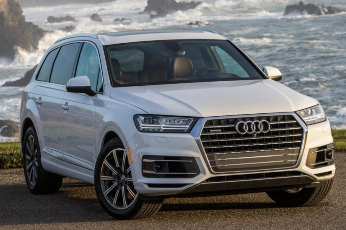 2019-audi-q7-carrara-white-front-quarter-0f4e