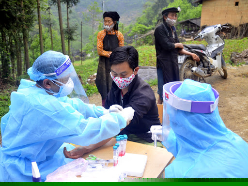 Gần 16.000 mẫu xét nghiệm ở Hạ Lôi, Đông Cứu, Đồng Văn đều âm tính. Ảnh: baodantoc.vn