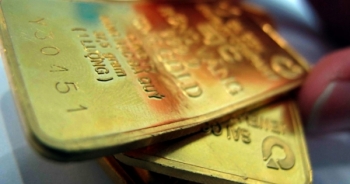 Giá vàng hôm nay 25/4: Đại dịch chưa qua "đỉnh", giá vàng tiếp tục đi lên