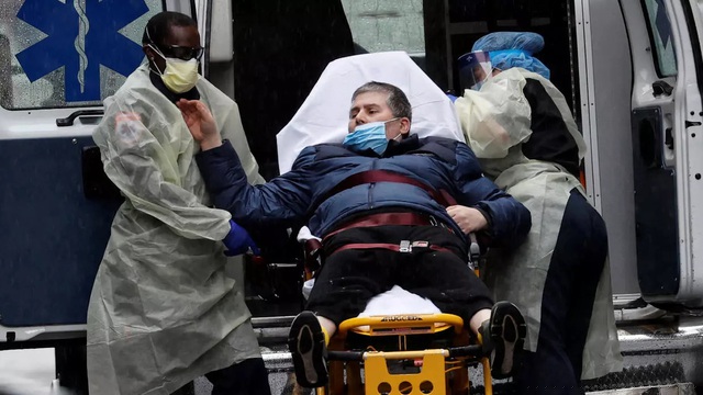 Khoảng 1/3 dân số Mỹ đã mắc Covid-19. (Ảnh: Reuters)