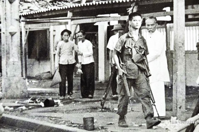 Bộ ảnh lịch sử ngày 30/4 chưa từng triển lãm - ảnh 2