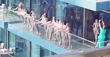 Bắt giữ nhóm phụ nữ khỏa thân, tạo dáng trên ban công giữa thanh thiên bạch nhật