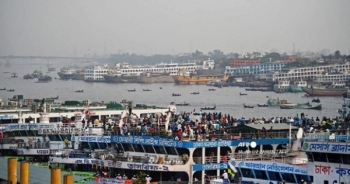 Chìm phà chở khách khi người dân tháo chạy trước phong tỏa tại Bangladesh