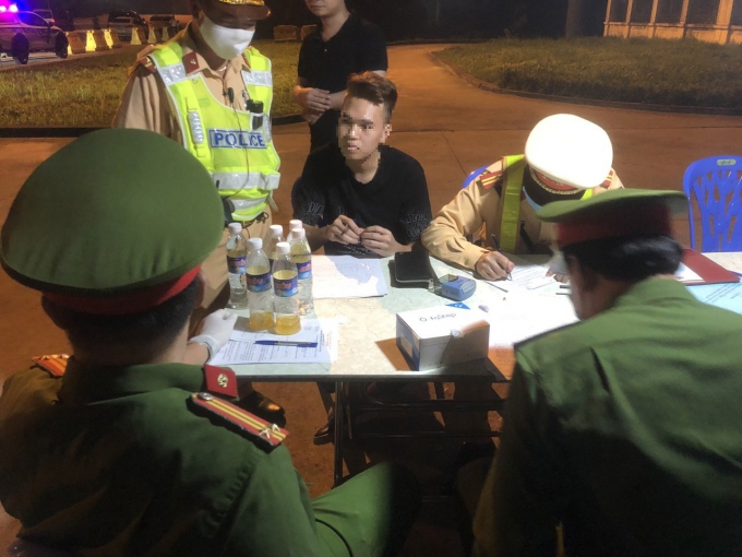 z2417444699651_2956103f303664a88809f7feea94fbbb