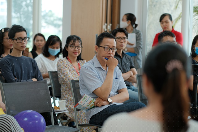 Nhiều phụ huynh hoang mang trên hành trình giáo dục con trẻ 