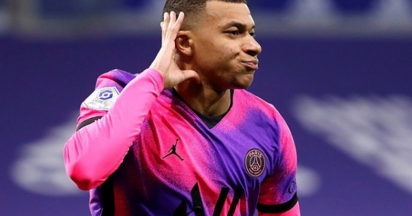 Mbappe: "Tôi tin mình giỏi hơn Messi và Ronaldo"