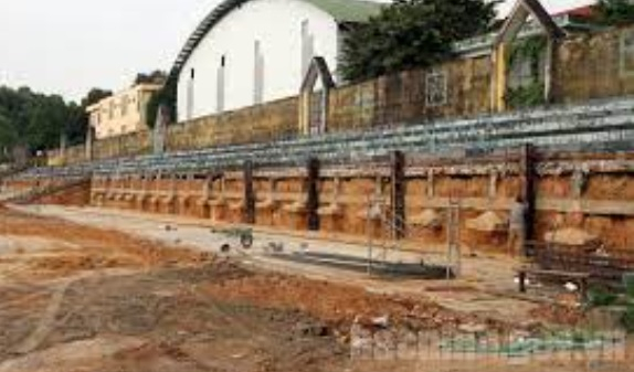 Sân vận động Suối Hoa (Bắc Ninh) trong quá trình cải tạo, nâng cấp. Ảnh Internet