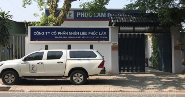 Khám xét tiếp 9 địa điểm liên quan đường dây xăng giả, thêm một đối tượng bị bắt giữ