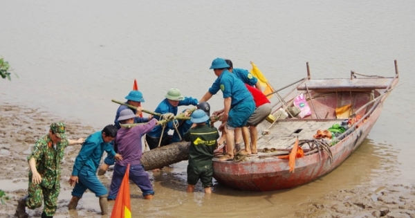 Quảng Ninh: Xử lý, di dời thành công quả bom nặng 230kg ở ven sông Kinh Thầy