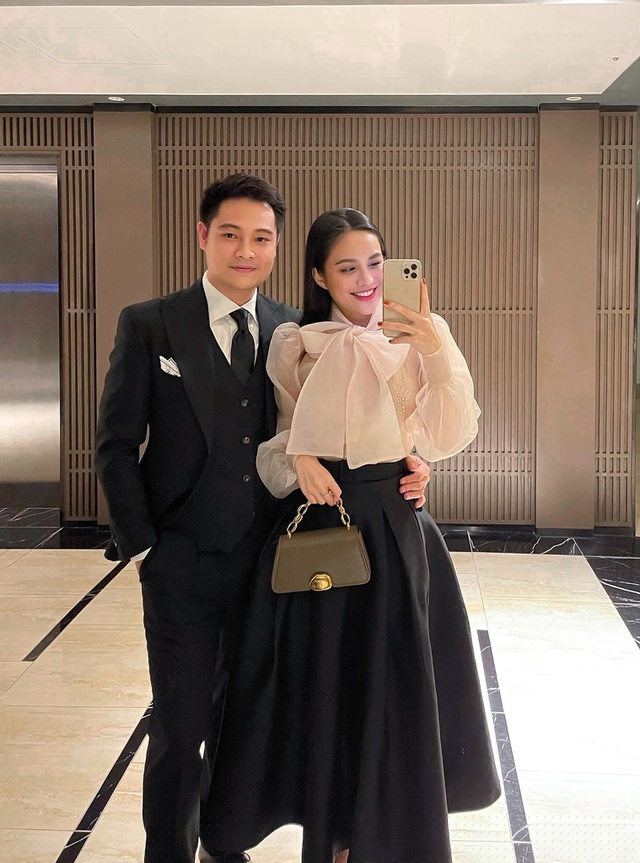 Khoảnh khắc Kim Bảo cầu h&ocirc;n Thanh Thanh.