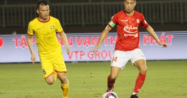 Lee Nguyễn tỏa sáng, CLB TPHCM thắng đậm SL Nghệ An