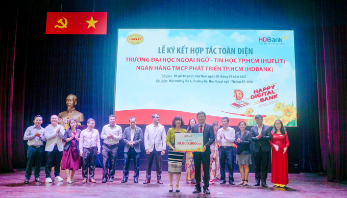 HDBank đã ký kết hợp tác toàn diện với Trường Huflit với mục tiêu tăng cường quan hệ hợp tác, phát huy thế mạnh của mỗi bên...