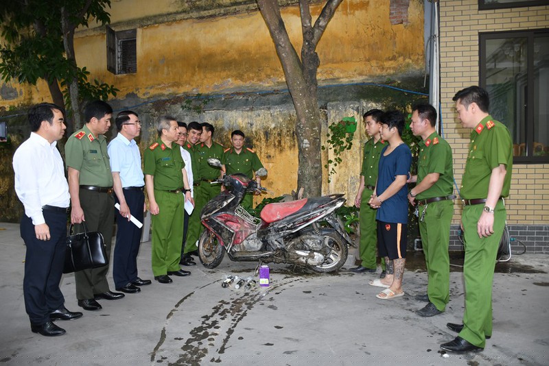 Lãnh đạo TP và lãnh đao CATP trực tiếp hỏi đối tượng.