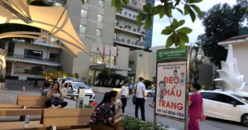 Hơn 200 nhân viên, bác sĩ Bệnh viện Bạch Mai xin nghỉ việc: Người trong cuộc lên tiếng