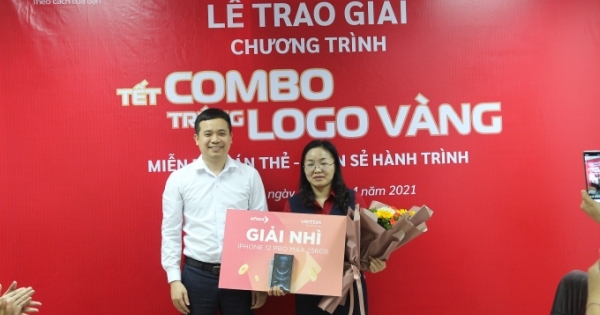Viettel Hà Giang trao giải thưởng lớn cho khách hàng may mắn