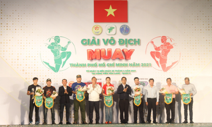 z2444273884536_2f39d7643cbf48b4e8ce9f5e513bbc85