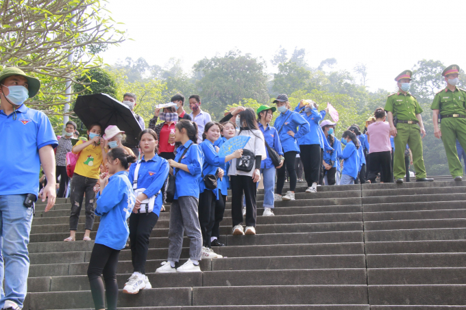 z2446383805418_7d2cdbf7bb48535977c1fa651ca86342