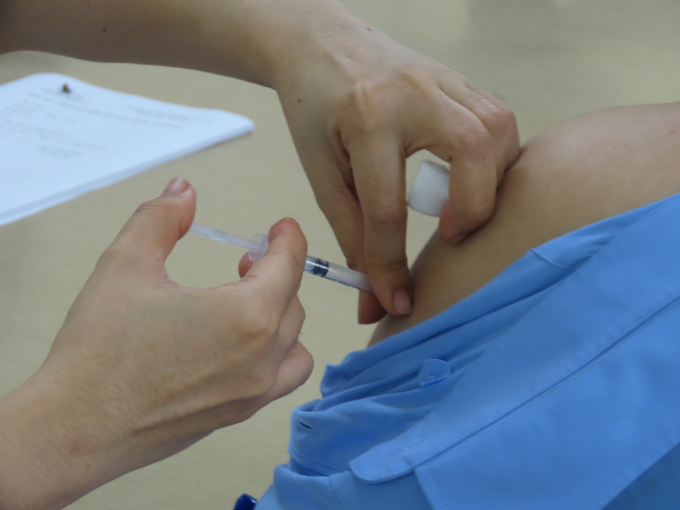 Nếu người được tiêm qua 12 mục sàng lọc đều không có điểm bất thường, lúc đó mới có kết luận đủ điều kiện tiêm chủng ngay.