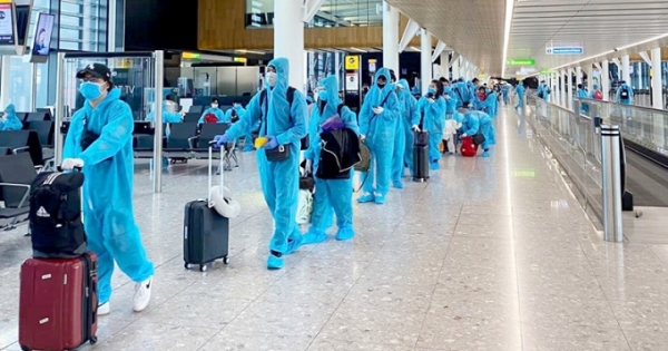 Thủ tướng Phạm Minh Chính: Tăng cường quản lý các chuyến bay đưa người nhập cảnh Việt Nam