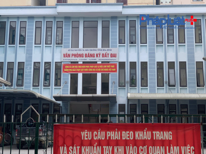 b2f34bd325b1ebefb2a0 (1)